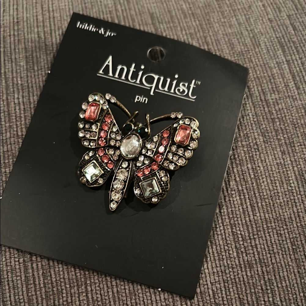 Hildie Jo Antiquist Butterfly Rhinstone Brooch Nwt 22$
